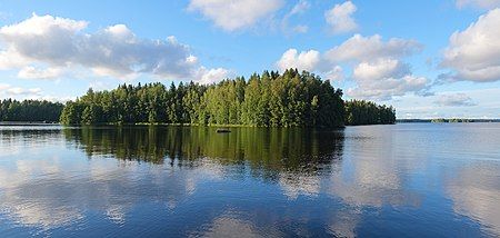 450px-Isojärvi_panorama_3.jpg